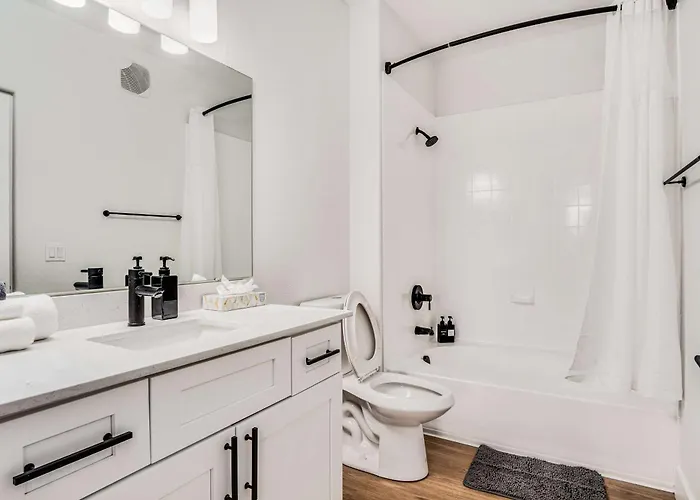 Boulevard Luxe 1br By Stadium Pool Parking Gym 03 Apartment